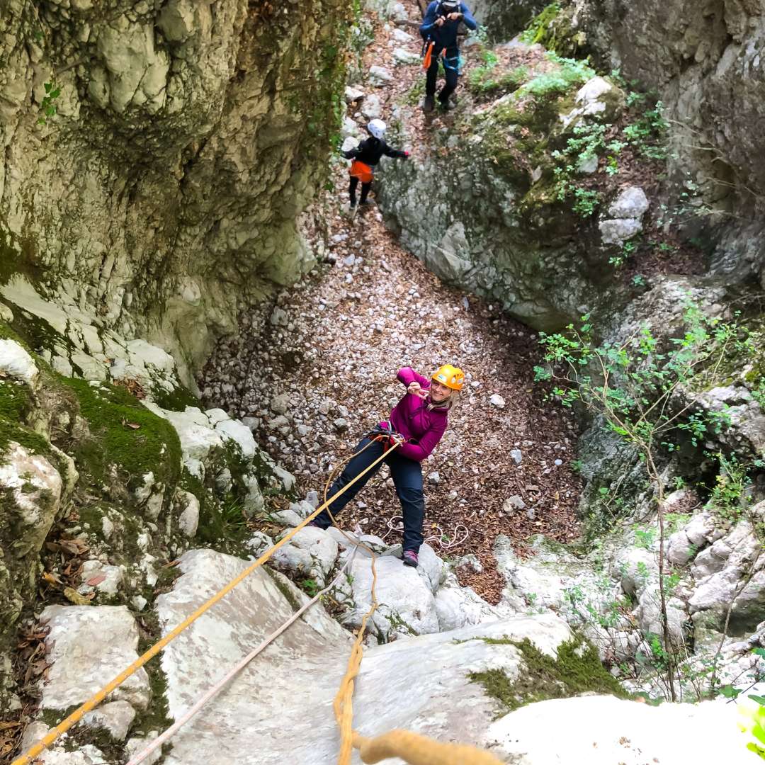 corbezzoli cover 2025 Recovery Energy | Experience Emotions Canyoning Lazio, Abruzzo, Umbria. Escursionismo e Survival Canyoning Torrentismo nel centro Italia