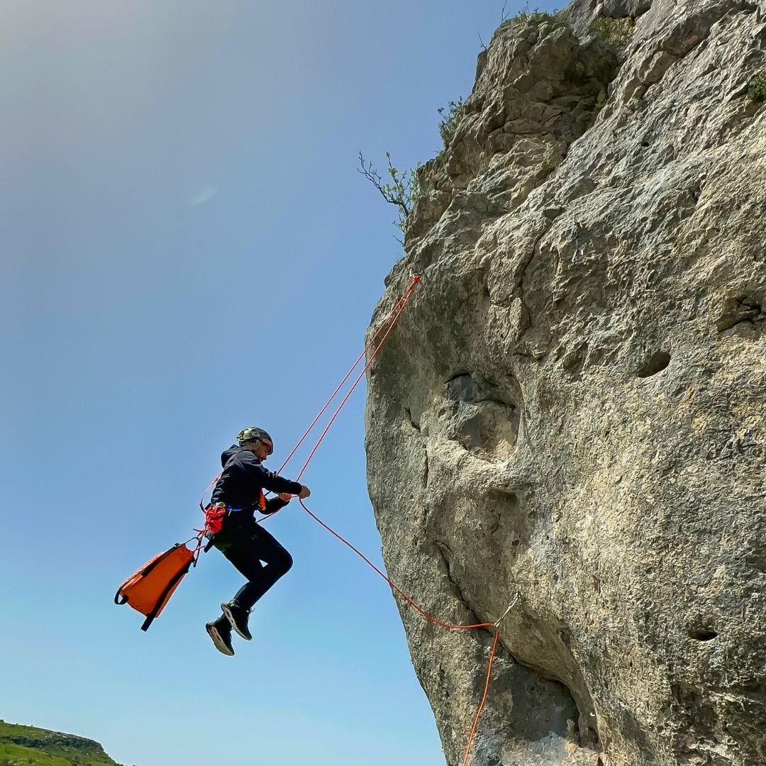 corso intermedio canyoning cover 2025 Recovery Energy | Experience Emotions Canyoning Lazio, Abruzzo, Umbria. Escursionismo e Survival Corsi